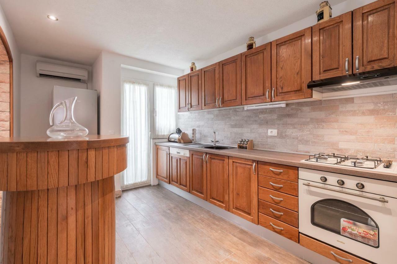 Apartment Antonia Сплит Екстериор снимка